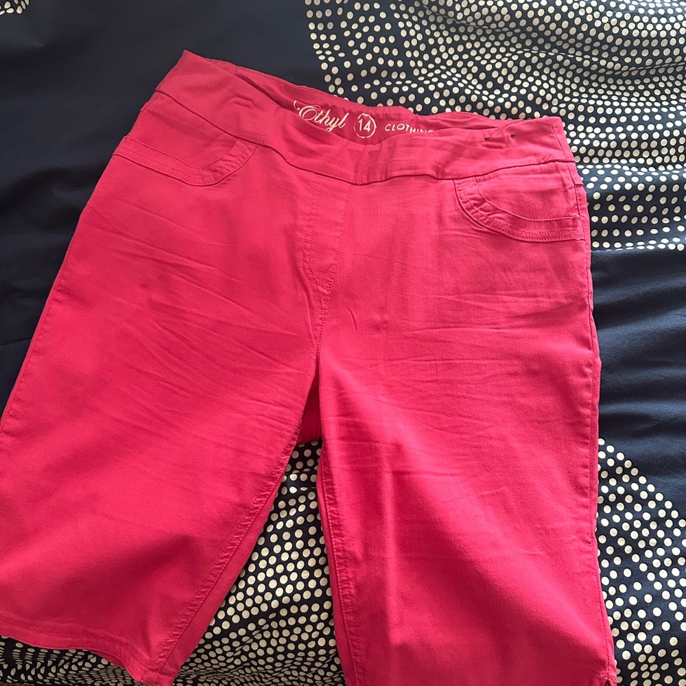 Hot pink Ethyl Bermuda shorts, stretch waist. Great for golfing!